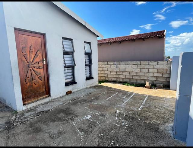 2 BEDROOM HOUSE FOR SALE IN MOTHERWELL NU 6